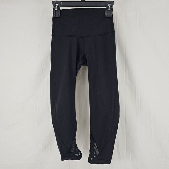 Lululemon Athletica Women's Size 4 Black Cropped Legging With Mesh Caged Inset - Picture 1 of 7